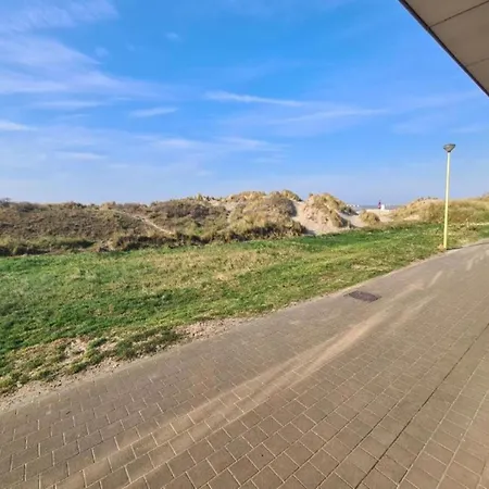 On Near Town Center, Cleaning Included * Oostduinkerke